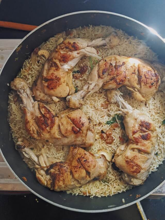 Rice and chicken in the Saudi kabsa way